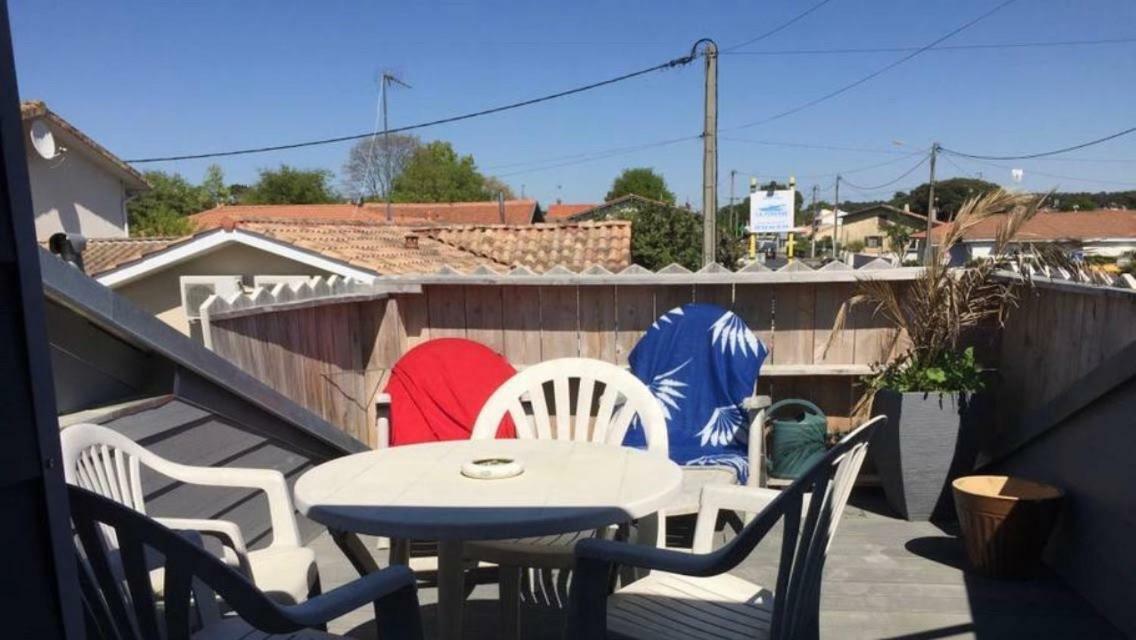 Ferienwohnung La Cabane Rustique Du Bassin La Teste-de-Buch Exterior foto